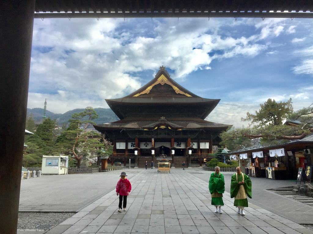 外国人専用の มิตรภาพfriendship ゲストハウス Nagano Kültér fotó